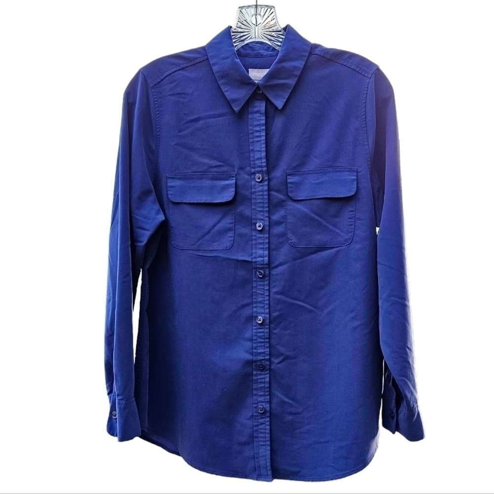 Chico's blue button front long sleeve shirt w/ 2 front pockets flap closure